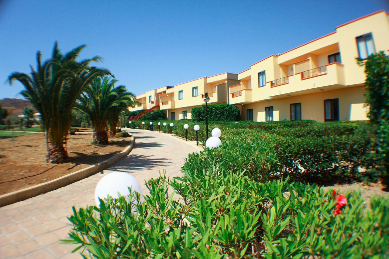 Desusino Residence & Hotel Butera Exterior foto