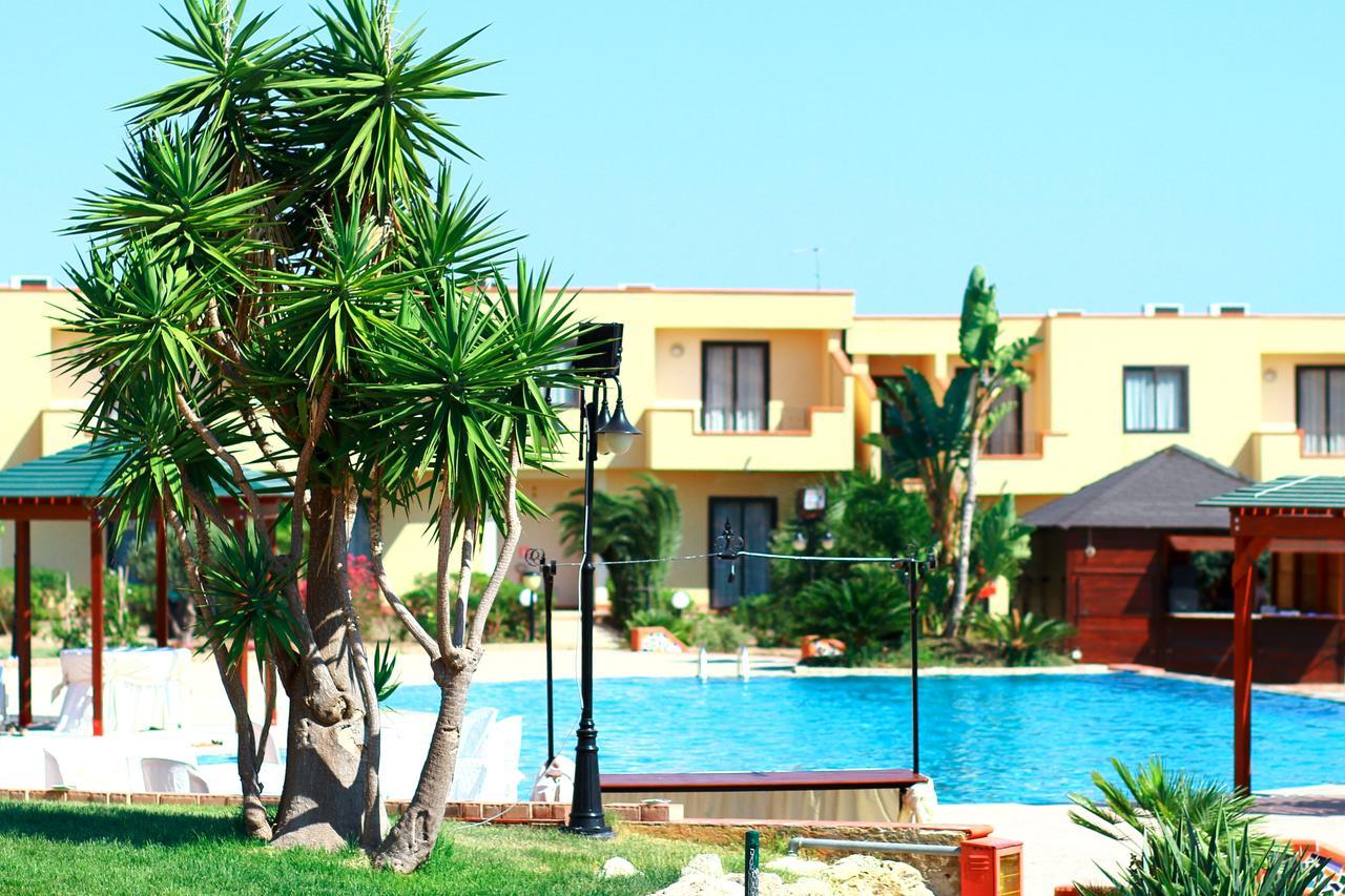 Desusino Residence & Hotel Butera Exterior foto